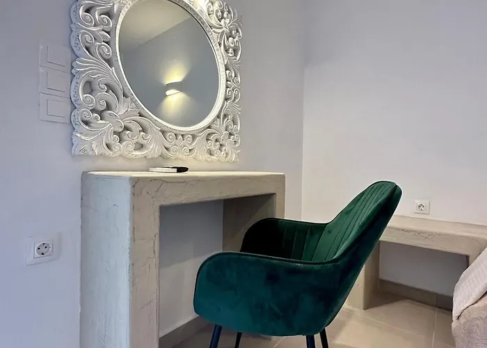 Family Villages Santorini * Vlychada