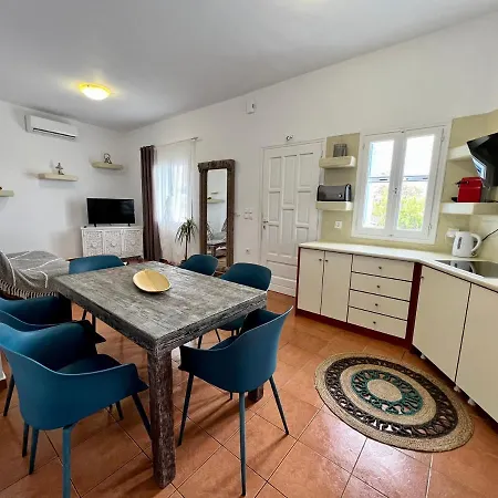 Family Villages Santorini Villa