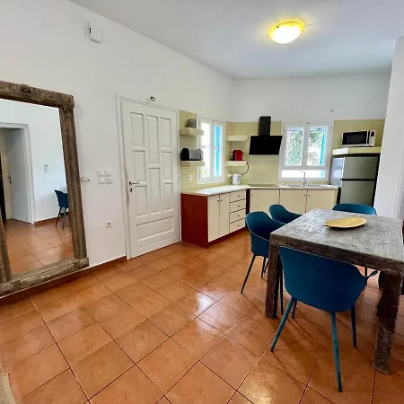 Family Villages Santorini *