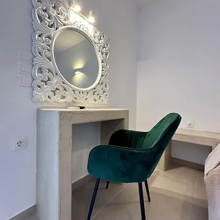 Family Villages Santorini * Vlychada