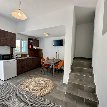Family Villages Santorini 维查德