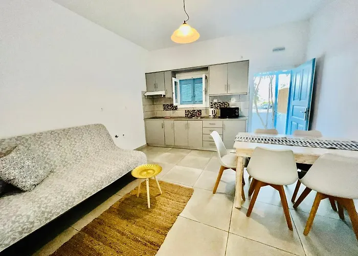 Family Villages Santorini