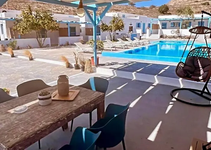 Villa Family Villages Santorini Vlychada