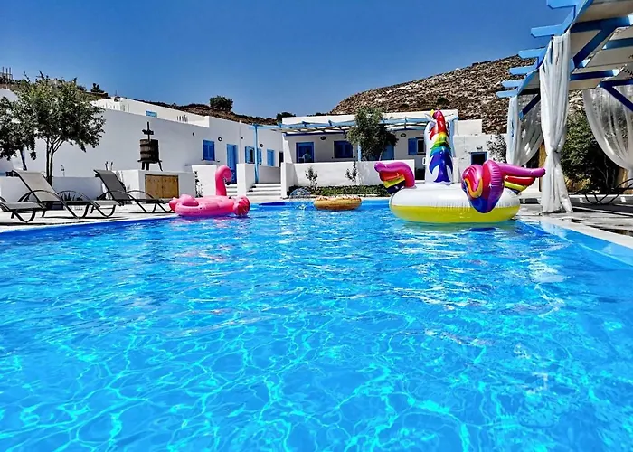 Villa Family Villages Santorini