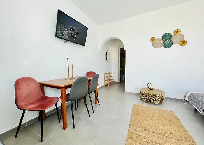 Villa Family Villages Santorini Vlychada